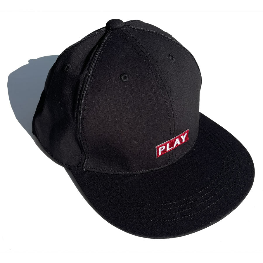 P01 / スナップバックキャップ / PLAY LIFE CAP - BLACK / PLAY DESIGN プレイデザイン 23SS4PLFCBLK0