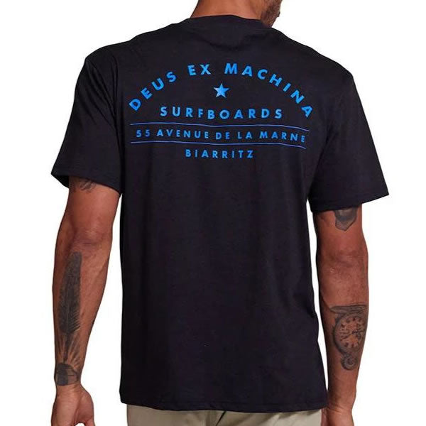 DEUS EX MACHINA ( デウスエクスマキナ ) / 半袖 Tシャツ / BIARRITZ SURF TEE - BLACK / DMP241359A / メンズ