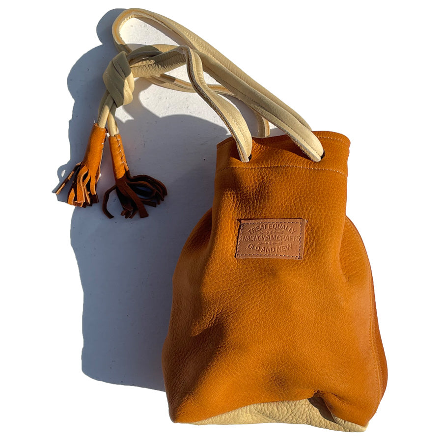 NASNGWAM (ナスングワム) / 巾着 レザー バッグ / DEARSKIN WHISKY BAG
