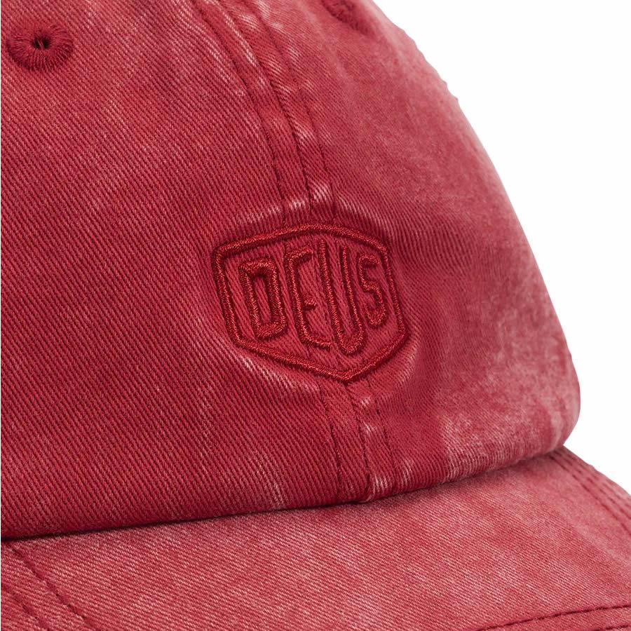DEUS EX MACHINA ( デウスエクスマキナ ) / キャップ 帽子 / SHIELD GARMENT DYED DAD CAP - LAVA FALLS RED / DMF257382 / メンズ