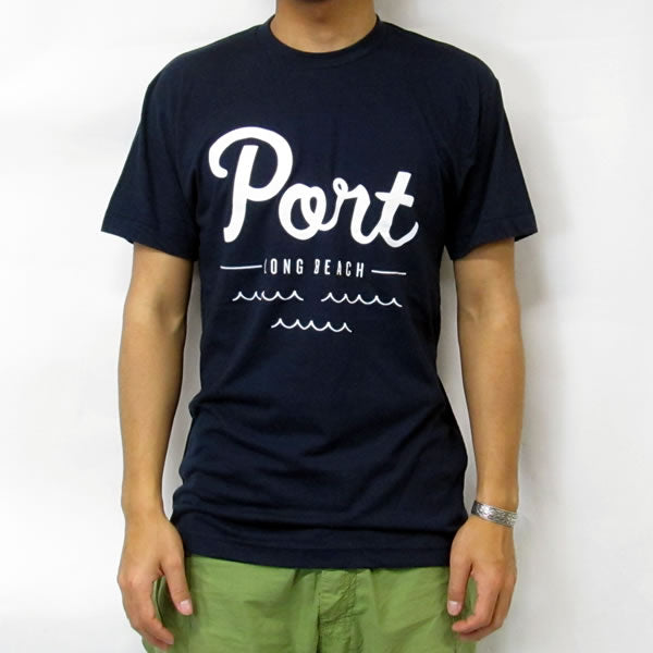 PORT LONG BEACH (ポート ロングビーチ) 半袖 Tシャツ / Logo Tee - Navy