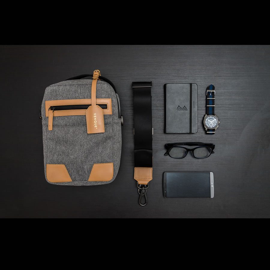 VENQUE (ヴェンク) / 防水 ボディーバッグ ポーチ / CROSSBODY - 3カラー展開 / 国内正規取扱店 / 1年間製品保証付き
