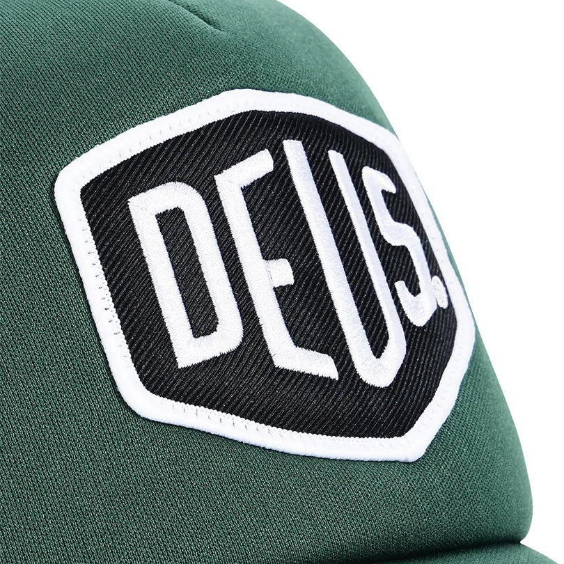 DEUS EX MACHINA ( デウスエクスマキナ ) / メッシュキャップ 帽子 / BAYLANDS TRUCKER - RACING GREEN / D263MHA112 / メンズ 赤タグ有