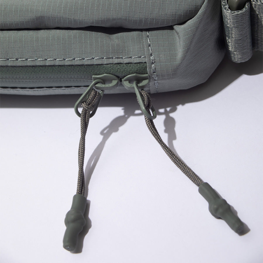 F/CE. (エフシーイー) / サコッシュバッグ テックスニック / TEXNIC BOX SACOCHE - FOLIAGE GREEN / FLM36262B0006 / 3L