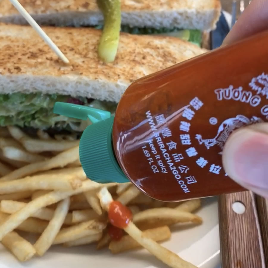PST x ALL GOOD STORE / VALLEY TOWN　ドコデモシラチャー キーリング / DOCO-DEMO SRIRACHA KEYRING / シラチャーソース キーホルダー