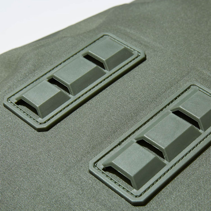 F/CE. (エフシーイー) / シームレスジップロック バックパック  / SEAMLESS ZIPLOCK - OLIVE / F2001DR0016 / 29.7L