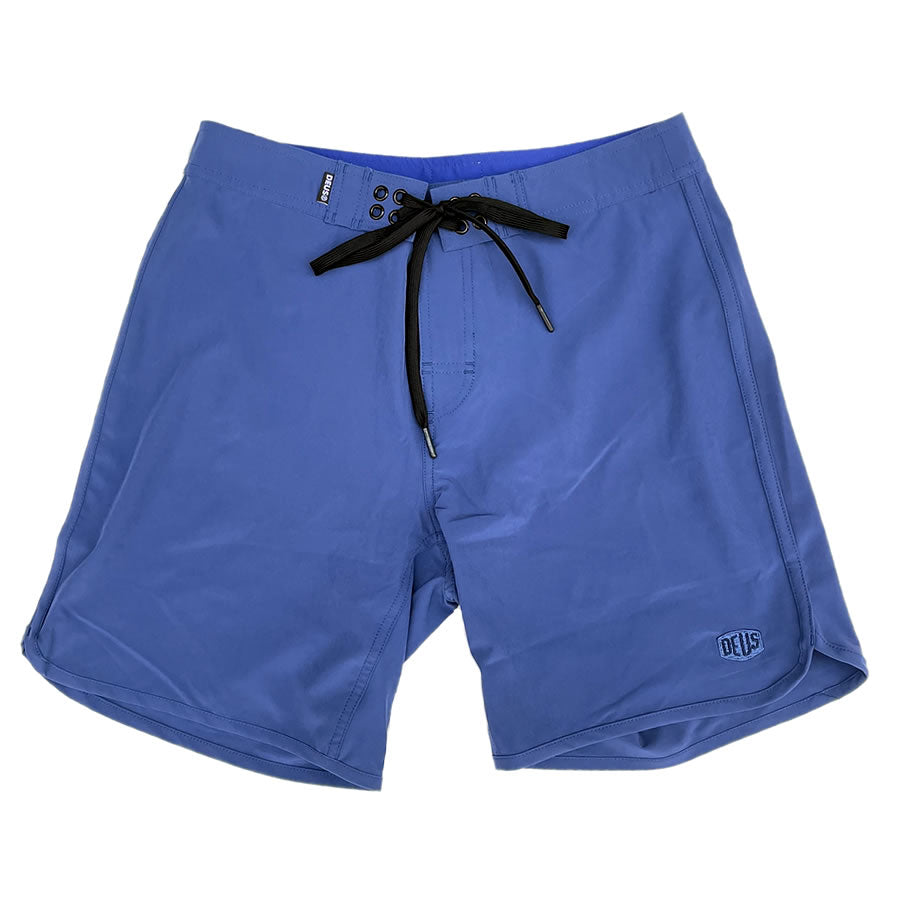 DEUS EX MACHINA (デウス)/ 水陸両用街履きボードショーツ /ELITE BOARDSHORT 2.0 - DUSTY BLUE / DMP2221565 / メンズ