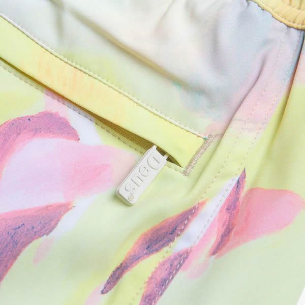 DEUS EX MACHINA (デウス) / 街履きストレッチボードショーツ / LOADED BOARDSHORT - MURTI / DMS2121480A / メンズ