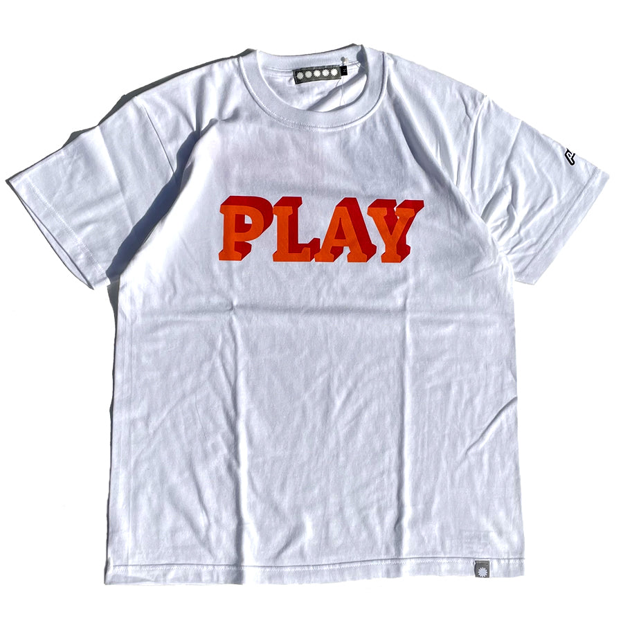 PLAY DESIGN  プレイデザイン / P01 プレイ / 半袖Tシャツ / NPNL PLAY TEE - WHITE x M.O.M / 22SS0NNPT / メンズ