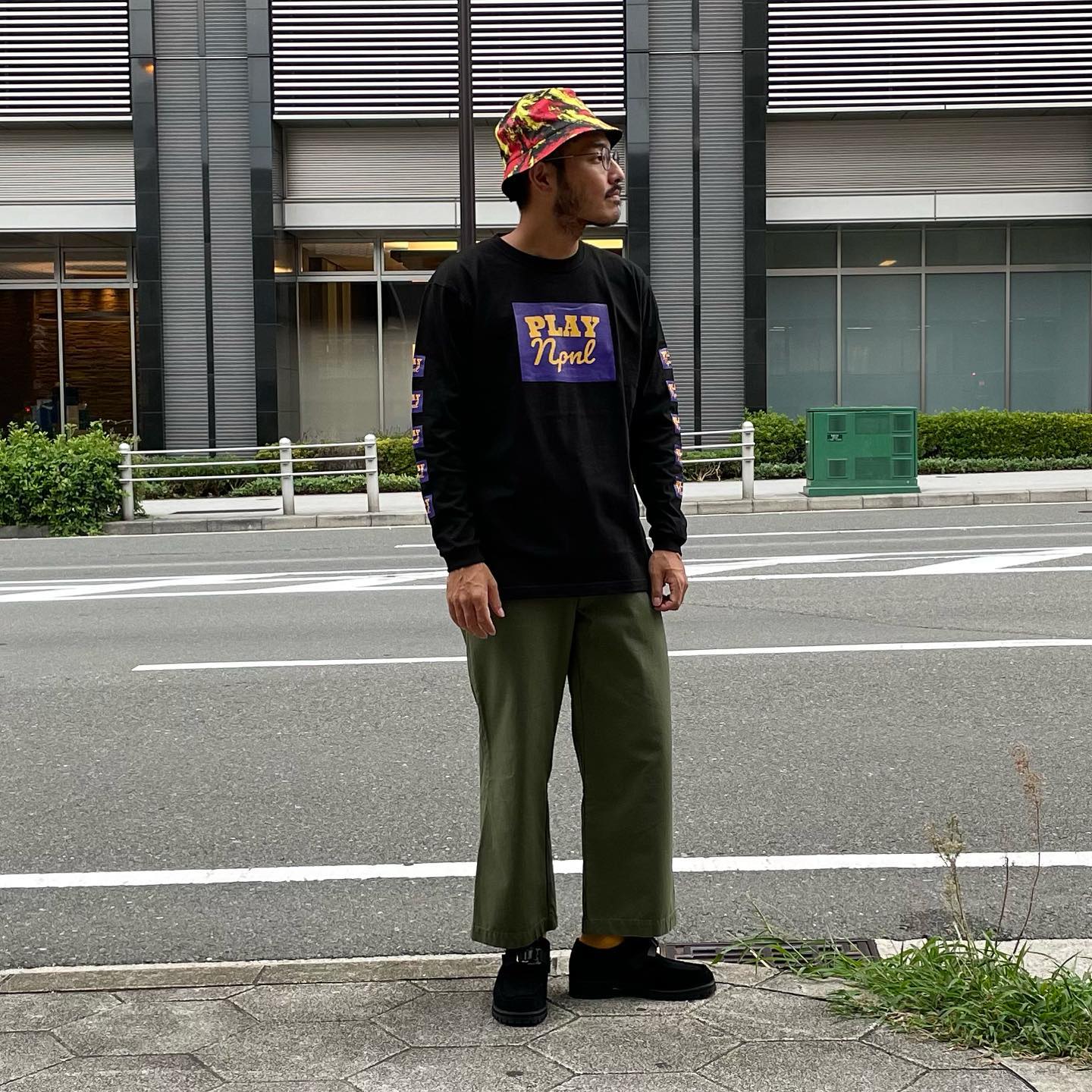PLAY DESIGN  プレイデザイン / P01 / 長袖Tシャツ ロンT / PLAY LOGO LS TEE - BLACK / 22AW0PLLT / メンズ