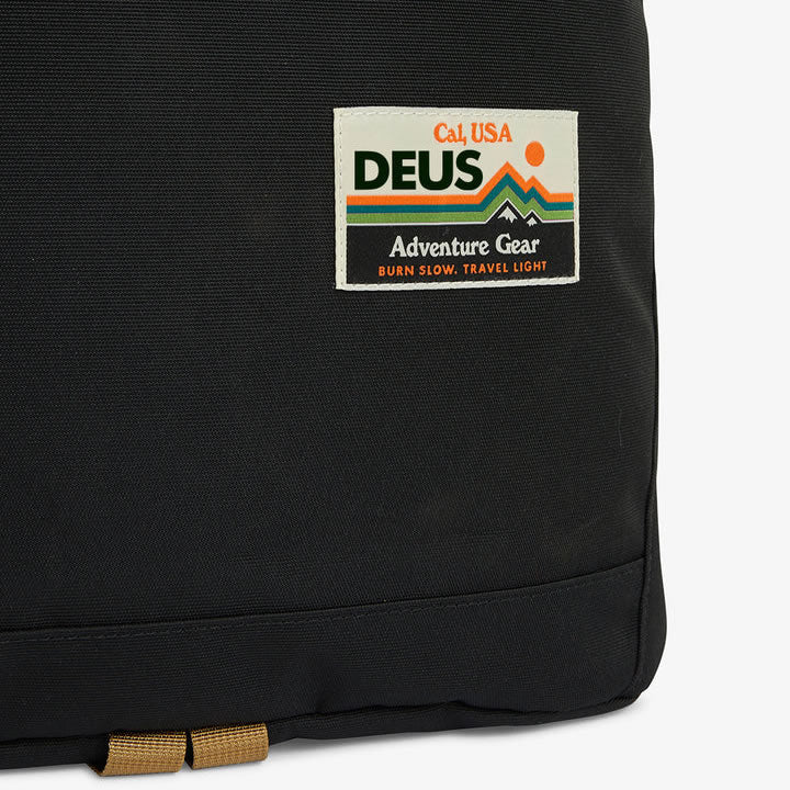 DEUS EX MACHINA ( デウスエクスマキナ ) / バックパック リュックサック / HINTERLANDS DAY PACK - BLACK / DMF227343