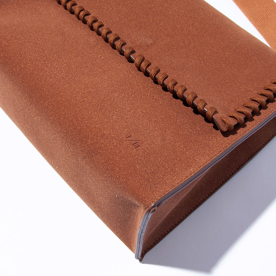F/CE. エフシーイー / ビーガンスウェードレザー ショルダーバッグ / TECH SUEDE SHOULDER BAG - CAMEL / FEL3422B0001 / FCE