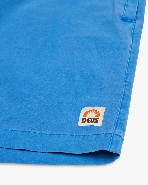 DEUS EX MACHINA ( デウス) /  街履きストレッチボードショーツ / SANDBAR GARMENT DYE - FRENCH BLUE / DMS222642A / メンズ