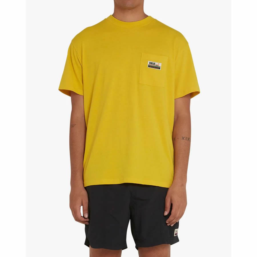 DEUS EX MACHINA ( デウスエクスマキナ ) / 半袖 ドライTシャツ / TANGO POCKET TEE - SUPER LEMON / DMS221658 / メンズ