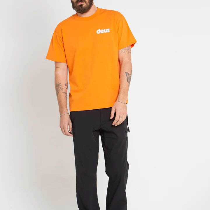 DEUS EX MACHINA ( デウスエクスマキナ ) / 半袖 Tシャツ / BASE TEE - ORANGE OCHRE / DMS221656B / メンズ