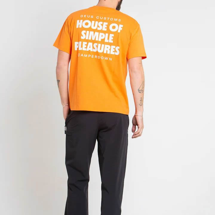 DEUS EX MACHINA ( デウスエクスマキナ ) / 半袖 Tシャツ / BASE TEE - ORANGE OCHRE / DMS221656B / メンズ