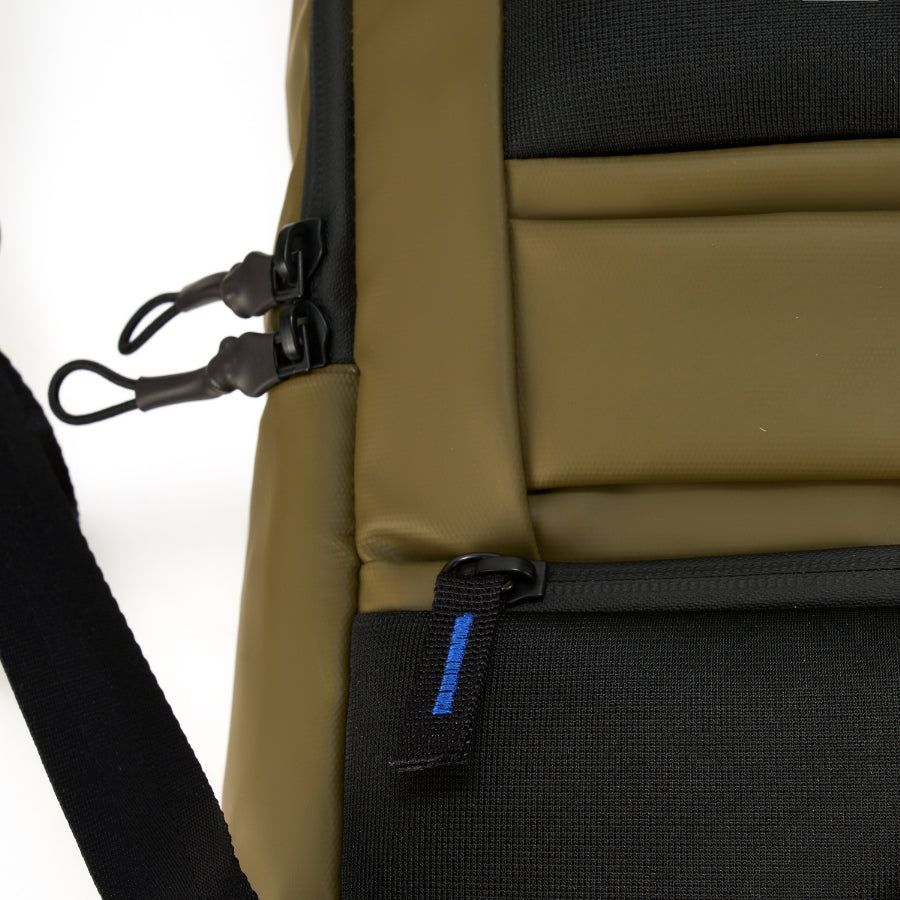VENQUE (ヴェンク) / バックパック リュックサック / HELIX BACKPACK - GREEN / 国内正規取扱店 / 1年間製品保証付き