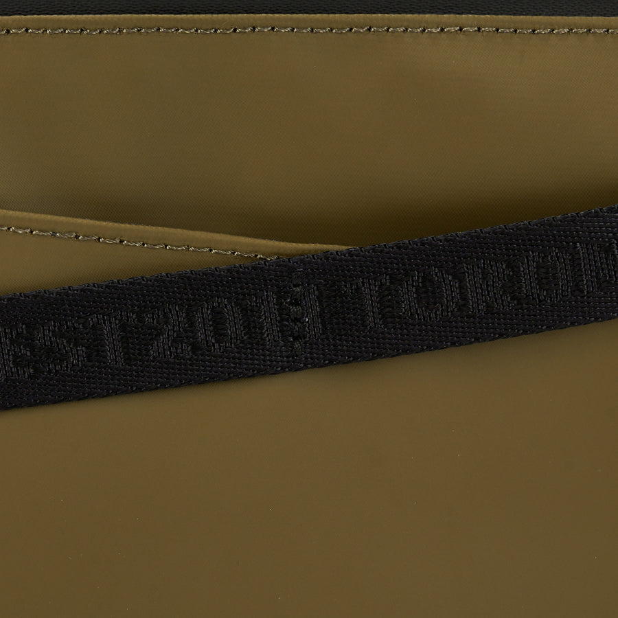 VENQUE (ヴェンク) / 防水 ボディーバッグ ポーチ / GEO CROSSBODY - GREEN / 国内正規取扱店 / 1年間製品保証付き
