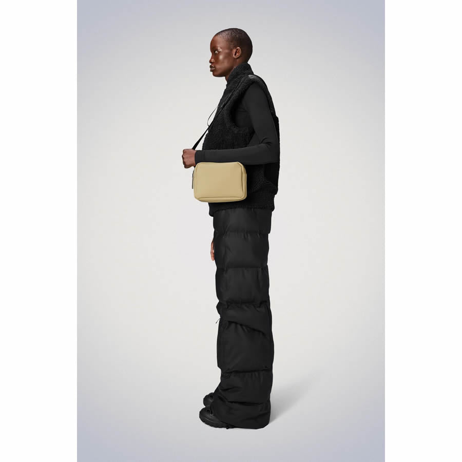 RAINS （レインズ） / バッグ 防水 ショルダーバッグ / BOX BAG - SAND / 904-41-14100 24