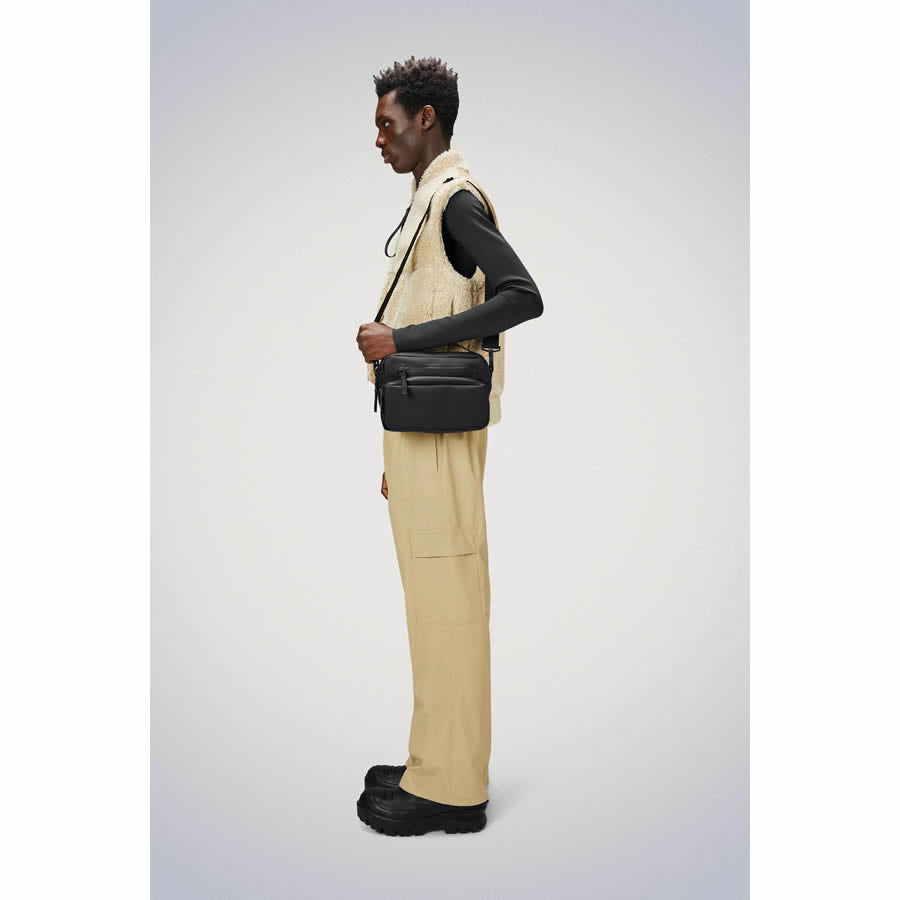 RAINS （レインズ） / バッグ 防水 ショルダーバッグ / CARGO BOX BAG - BLACK / 904-41-14110 01