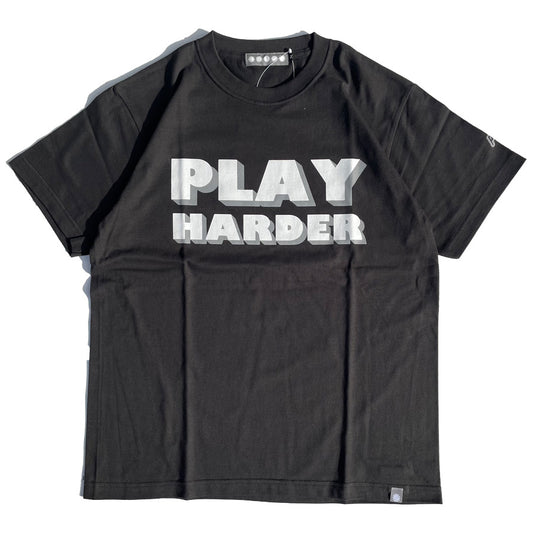 PLAY DESIGN  プレイデザイン / P01 / 半袖Tシャツ / HARDER TEE - SUMI / 24SS0HRDR / メンズ