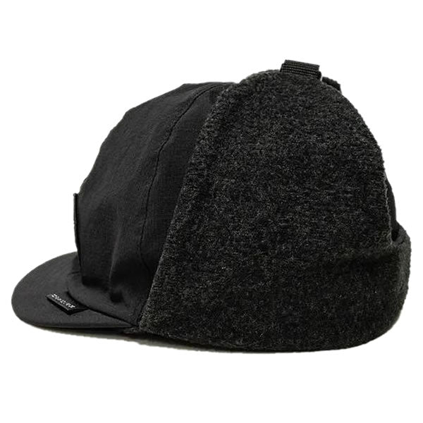 P01 × KM4K CAP - PLAY (BLACK) / 24AW4KM4KPLY0 / フリース イヤーフラップキャップ / PLAY DESIGN プレイデザイン カモシカ