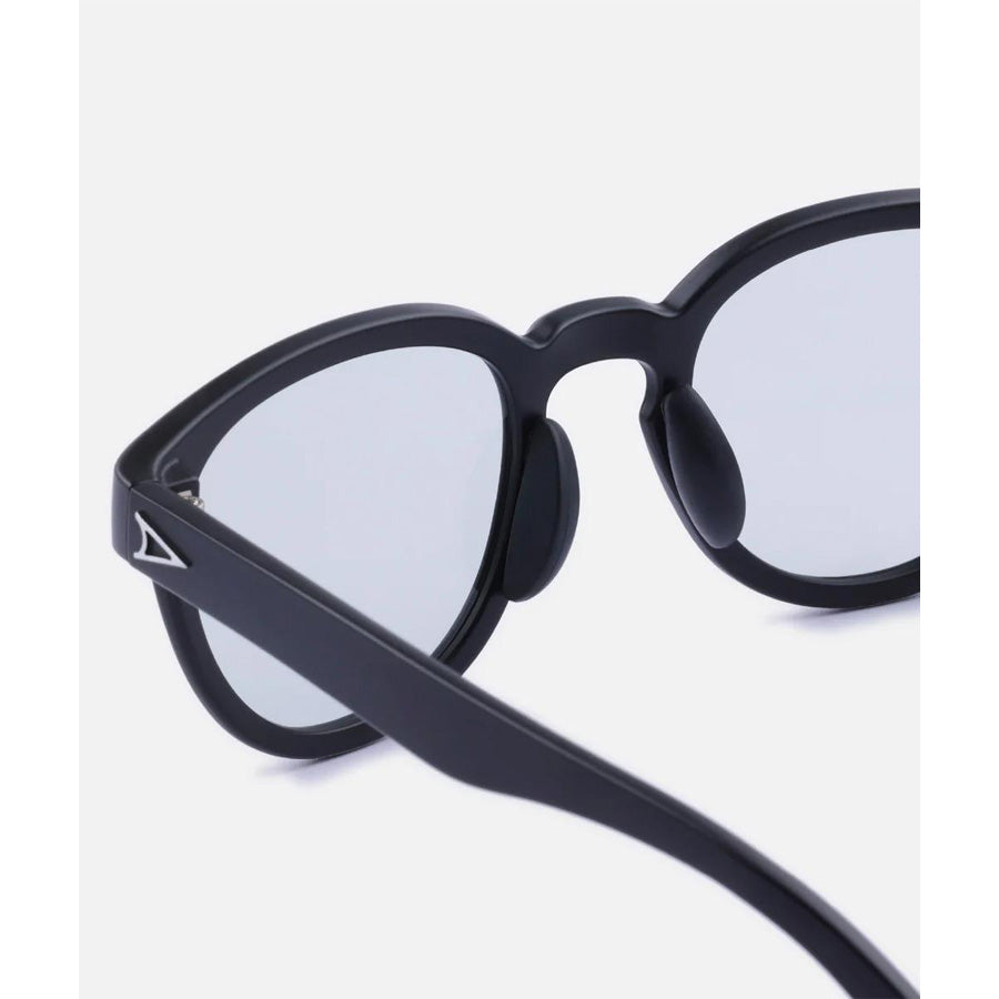 TYMER(タイマー) / 調光レンズ サングラス アイウェア / ELIOT - Matt Black x Photochromic Grey / TY100-MBK-PGY / メンズ