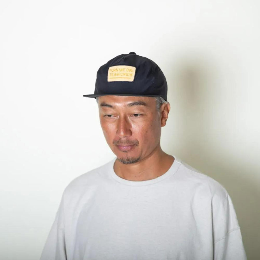 TURN ME ON(ターンミーオン) / 帽子 キャップ / TEAM CREW ナイロンCAP - BLACK / 525-331 / メンズ