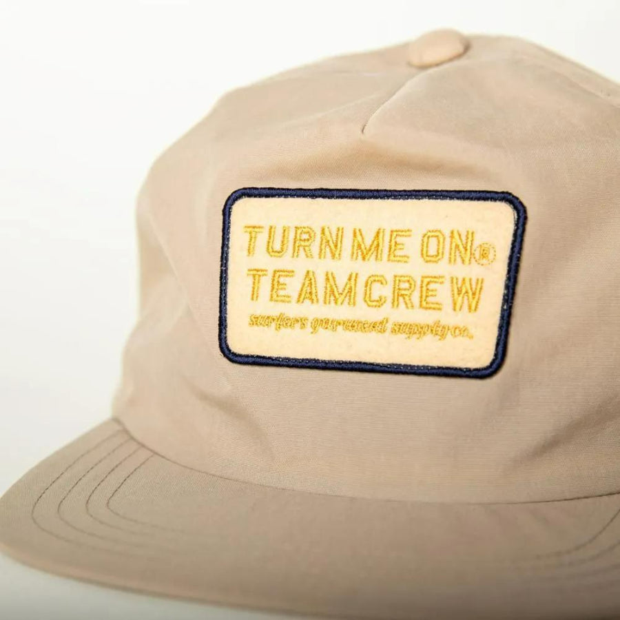 TURN ME ON(ターンミーオン) / 帽子 キャップ / TEAM CREW ナイロンCAP - BEIGE / 525-331 / メンズ