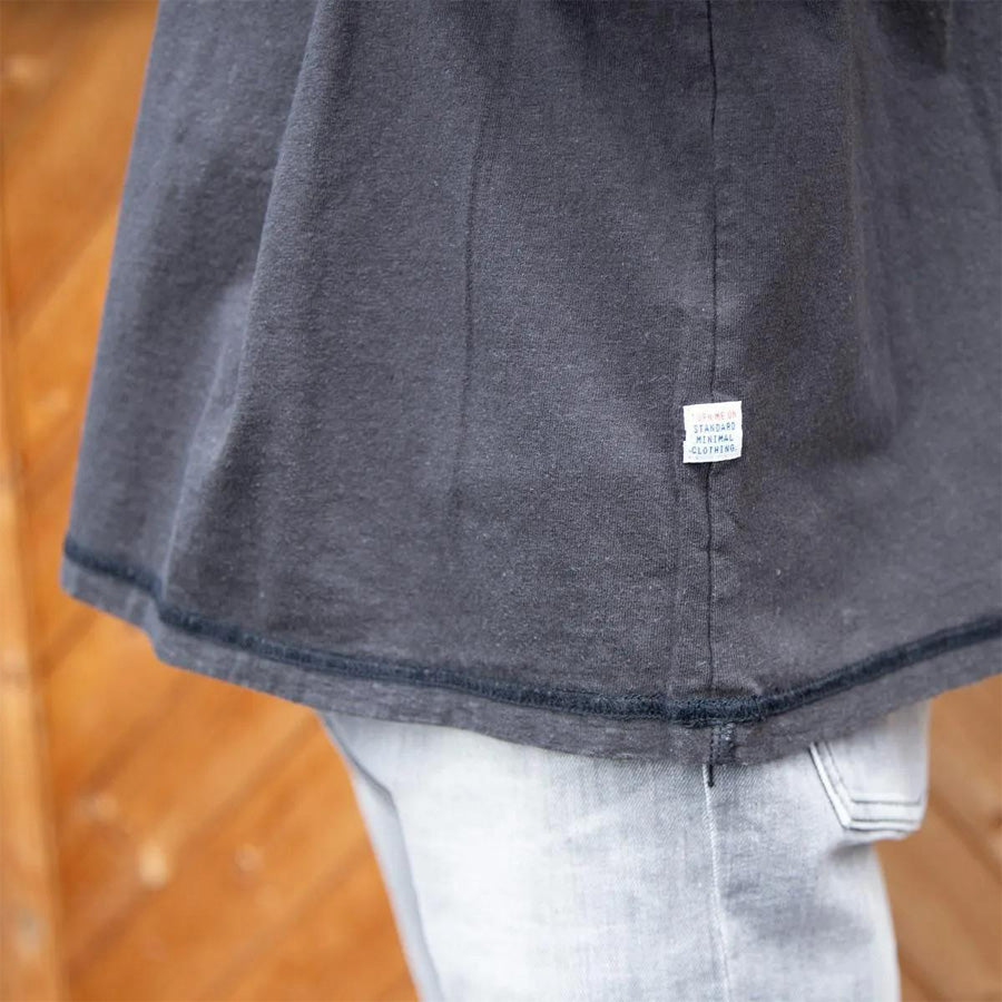 TURN ME ON(ターンミーオン) / 半袖 ドロップショルダーT / ヘンプコットン ドロップショルダーTEE - CHARCOAL / 125-591
