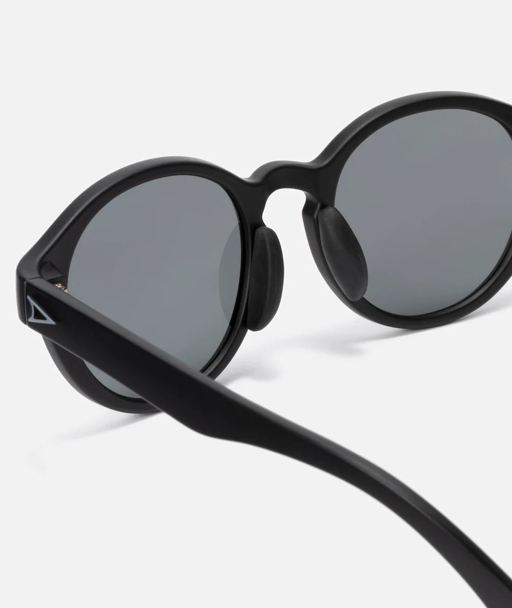 TYMER(タイマー) / 偏光レンズ サングラス アイウェア / PABLO - Matt Black x Grey Polarized / TY103-MBK-GYP / メンズ
