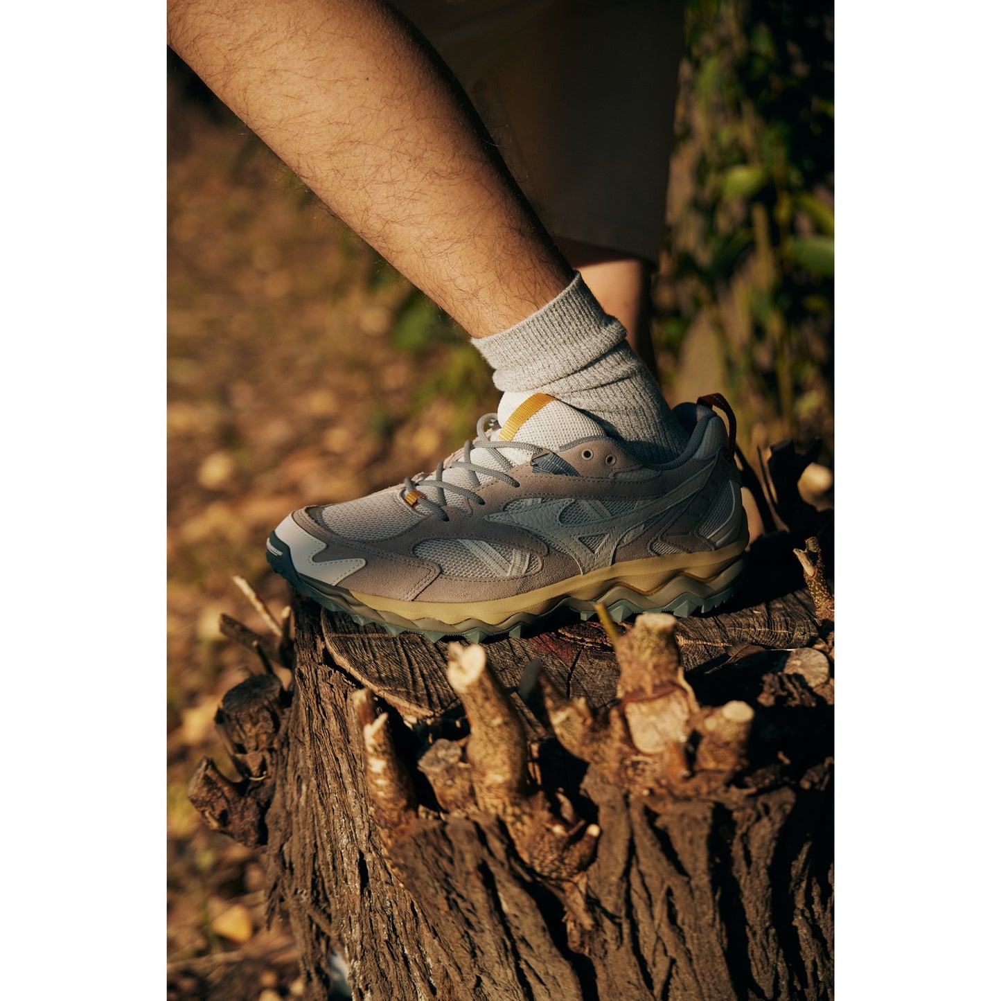 Mizuno Sports Style (ミズノスポーツスタイル) / スニーカー / WAVE MUJIN TL - DARK BEIGE x OFF WHITE x ORANGE / D1GA251302