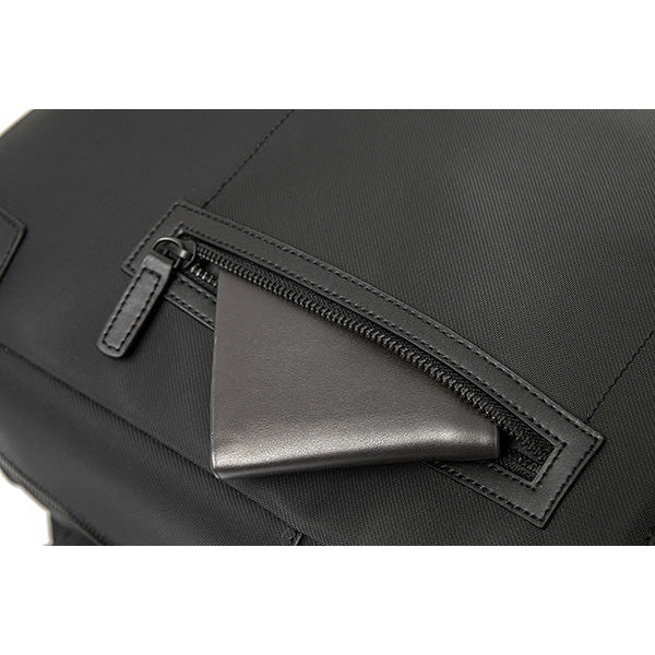 VENQUE (ヴェンク) / バックパック リュックサック / AMSTERDAM CARBON - BLACK / 国内正規取扱店 / 1年間製品保証付き