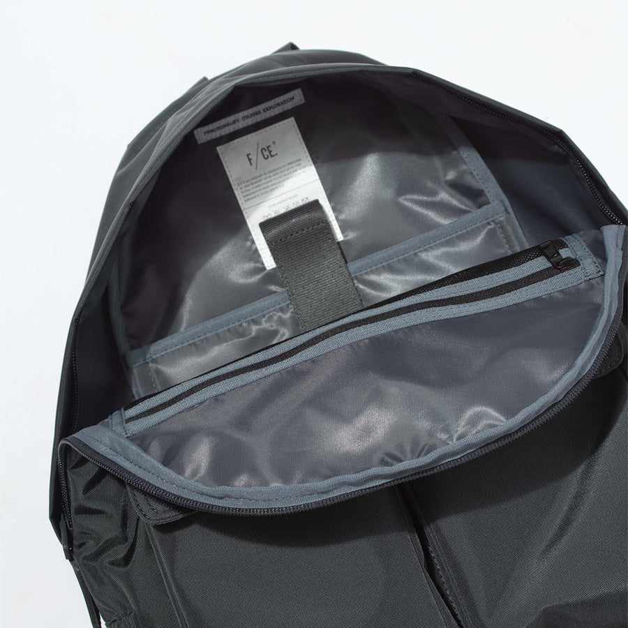 F/CE. (エフシーイー) / リュックサック バックパック  / 420 re/cor UTILITY DAY PACK - BLACK /  FCD34252B0001 / 17L FCE