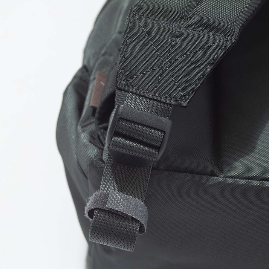 F/CE. (エフシーイー) / リュックサック バックパック  / 420 re/cor UTILITY DAY PACK - BLACK /  FCD34252B0001 / 17L FCE