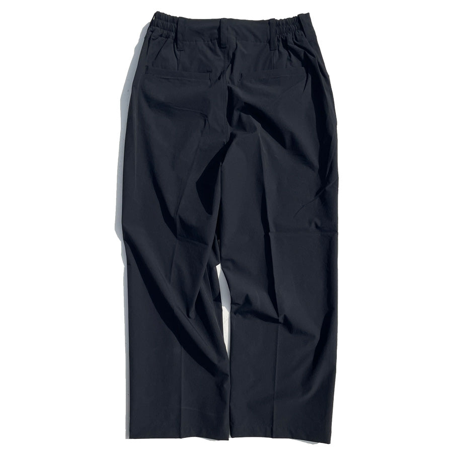 AXESQUIN(アクシーズクイン) / 撥水 ストレッチ素材 スラックスパンツ / TECH WORK SLACKS - BLACK / 322040 / メンズ