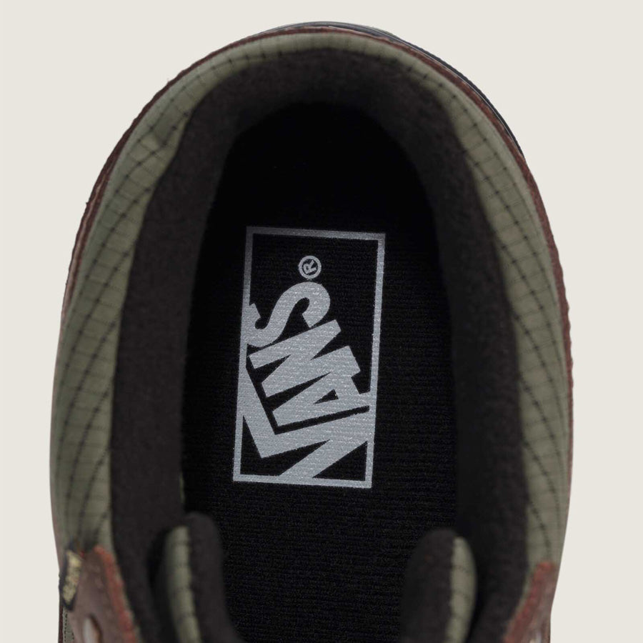 VANS バンズ / 防水 防寒 スニーカー / MTE MOUNTAIN MID GORE-TEX INSULATED - GREEN x BROWN / VN000DAYF87 / メンズ  冬 雪道 滑りにくい ゴアテックス ミッドカット シューズ