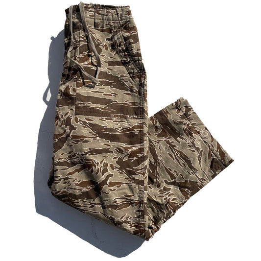 NASNGWAM (ナスングワム) / 裏フリース ベイカーパンツ タイガーカモ / NUNAVUT PANTS- BEIGE / P2615301