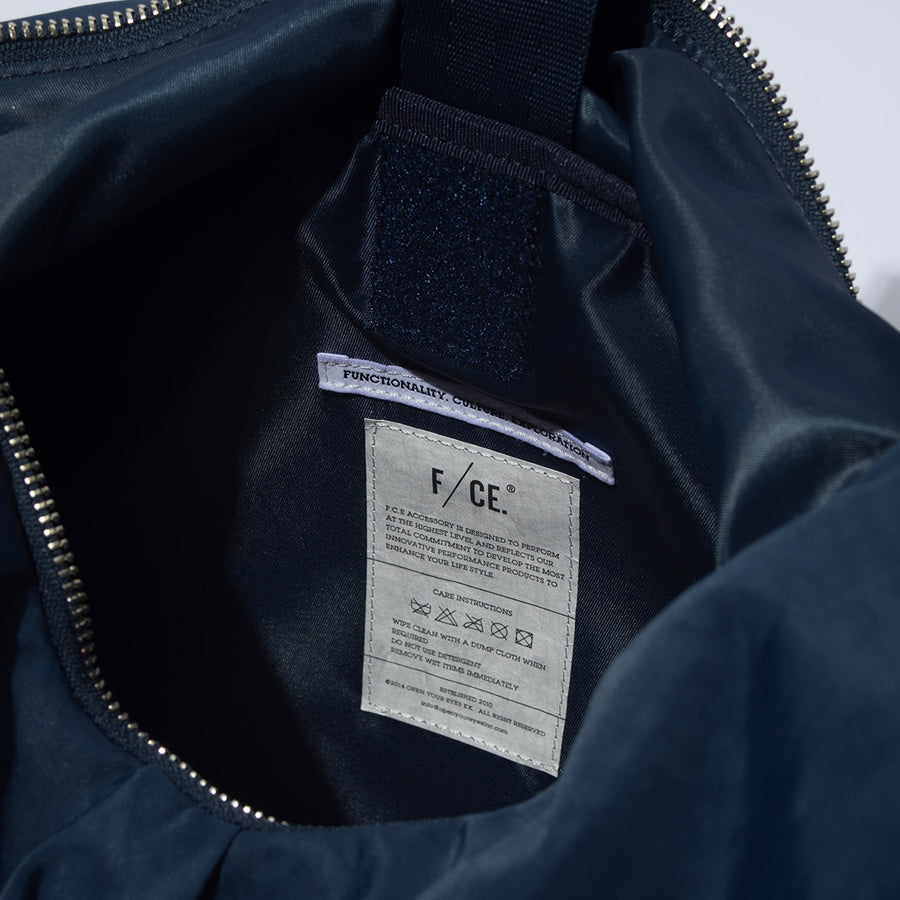 F/CE. (エフシーイー) / ショルダー トート バッグ / TEXTURED TWILL SHOULDER TOTE - BLACK / FTT36261B0006/ 15L FCE