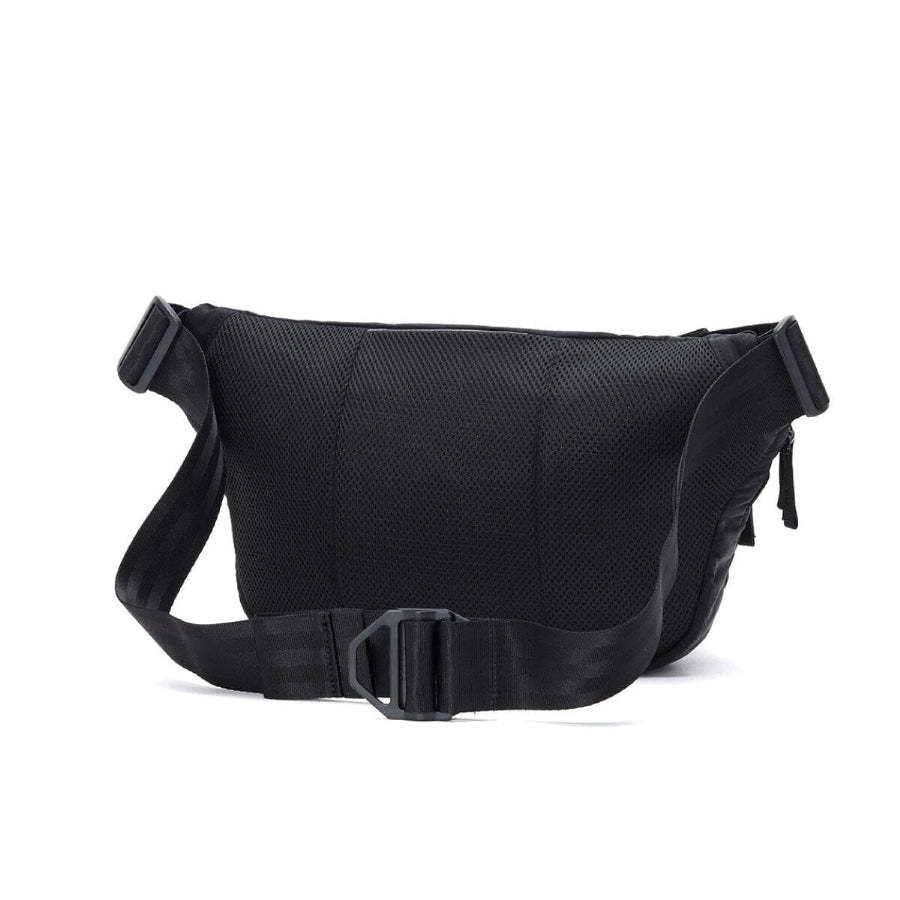 CHROME クローム / 防水 ボディバッグ スリングバッグ ショルダーバッグ / BOT FLAP SLING 8L - BLACK CRINKLE / BJ008