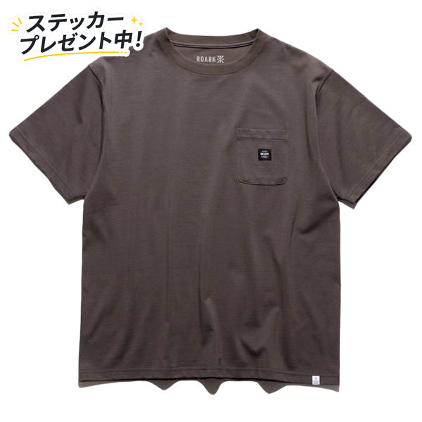 THE ROARK (ロアーク) /  半袖Tシャツ ドライ / "LABEL POCKET" FINE TECH DRY TEE - CHARCOAL / RTJF1200 / メンズ
