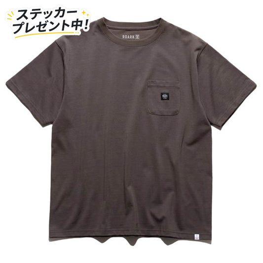 THE ROARK (ロアーク) /  半袖Tシャツ ドライ / "LABEL POCKET" FINE TECH DRY TEE - CHARCOAL / RTJF1200 / メンズ