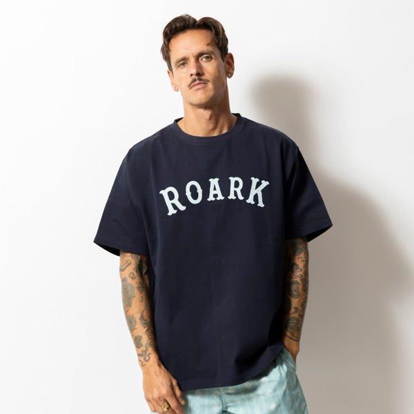 ROARK (ロアーク) /  半袖Tシャツ 厚手 / "MEDIEVAL LOGO" 14oz H/W TEE - DARK NAVY / RTJHW1220 / メンズ
