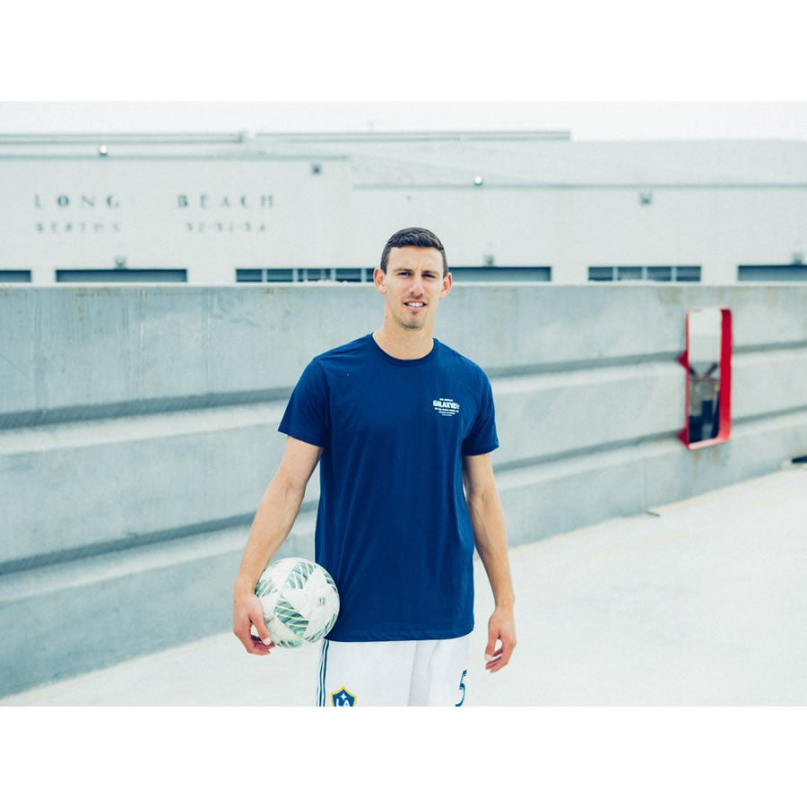 PORT LBC (ポート ロングビーチ) / LA GALAXY (ロサンゼルス ギャラクシー) / 半袖 Tシャツ / PORT x GALAXY LOOKUP TEE - NAVY / メンズ