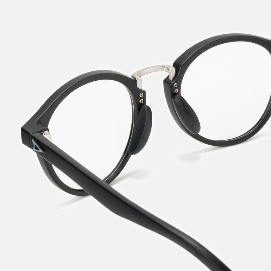 TYMER(タイマー) / 調光遠近両用 アイウェア / OLIVER - Matt Black  x Photochromic Clear to Grey / TR105-MBK-PGD / メンズ
