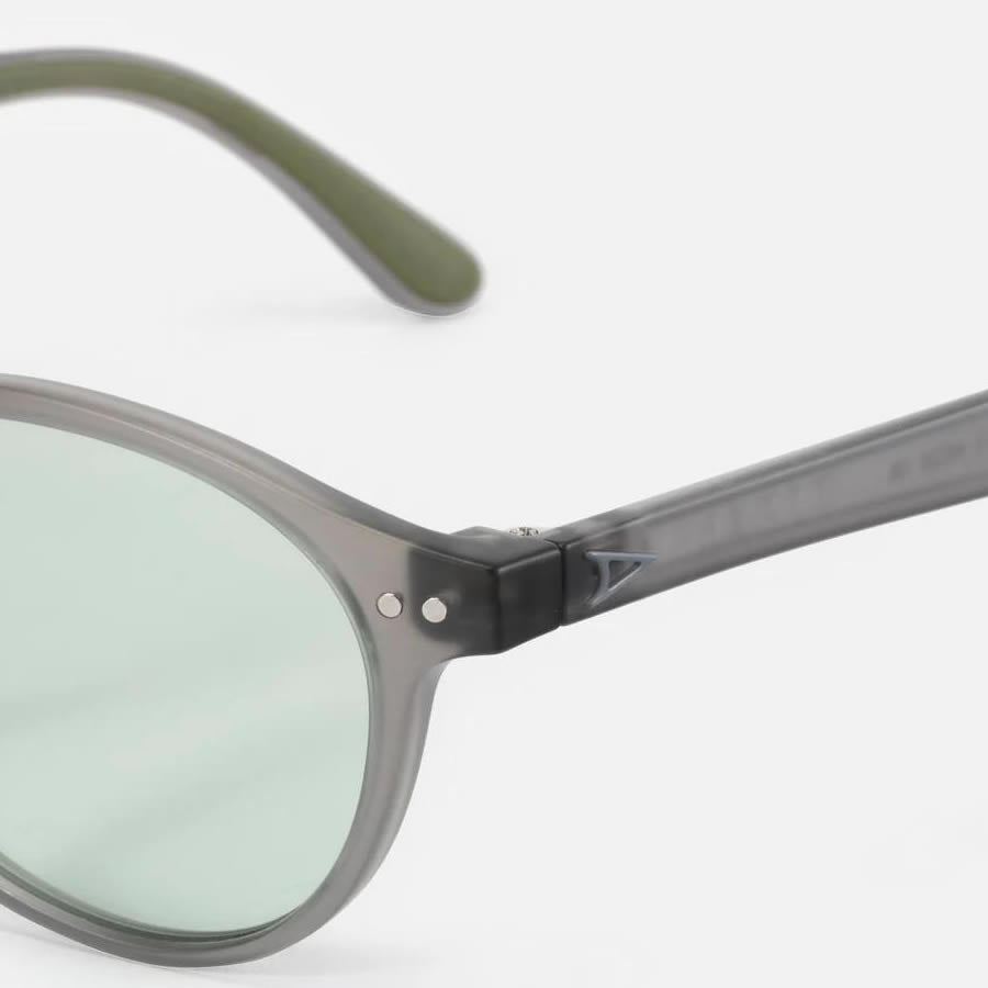 TYMER(タイマー) / 調光レンズ サングラス アイウェア / OLIVER - Matt Clear Grey2  x Photochromic Green / TY105-MG2-PGR / メンズ
